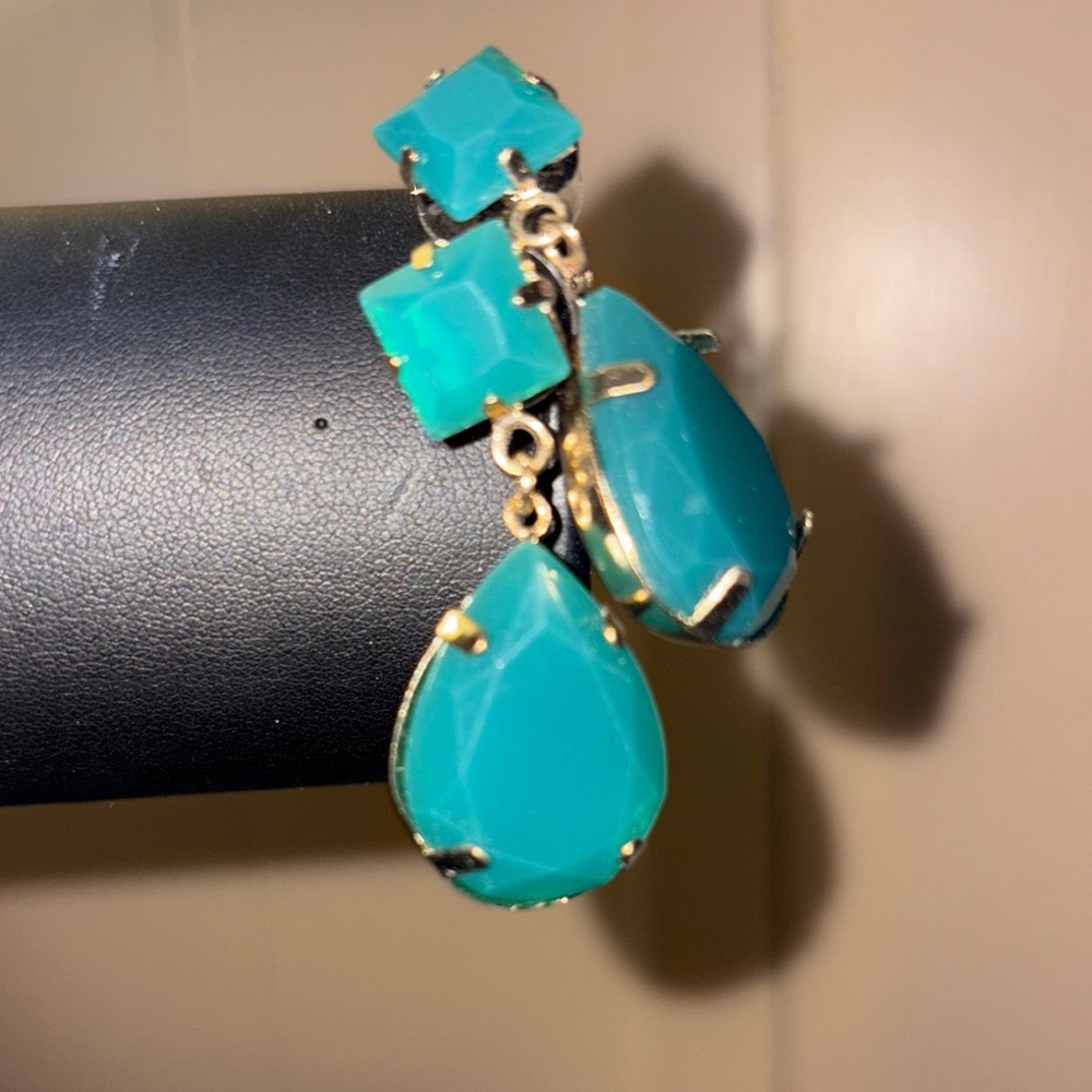 Elegant Gold and Green Drop Earrings
